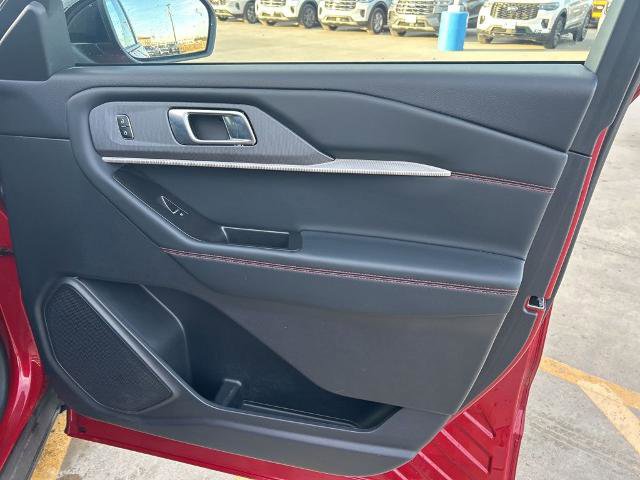 Certified 2025 Ford Explorer ST RWD image 9