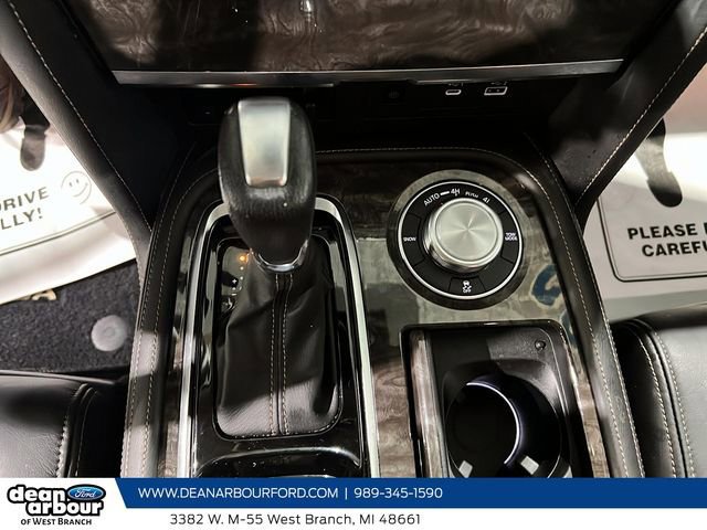 Used 2022 Nissan Armada Platinum w/ Captain's Chairs Package image 15
