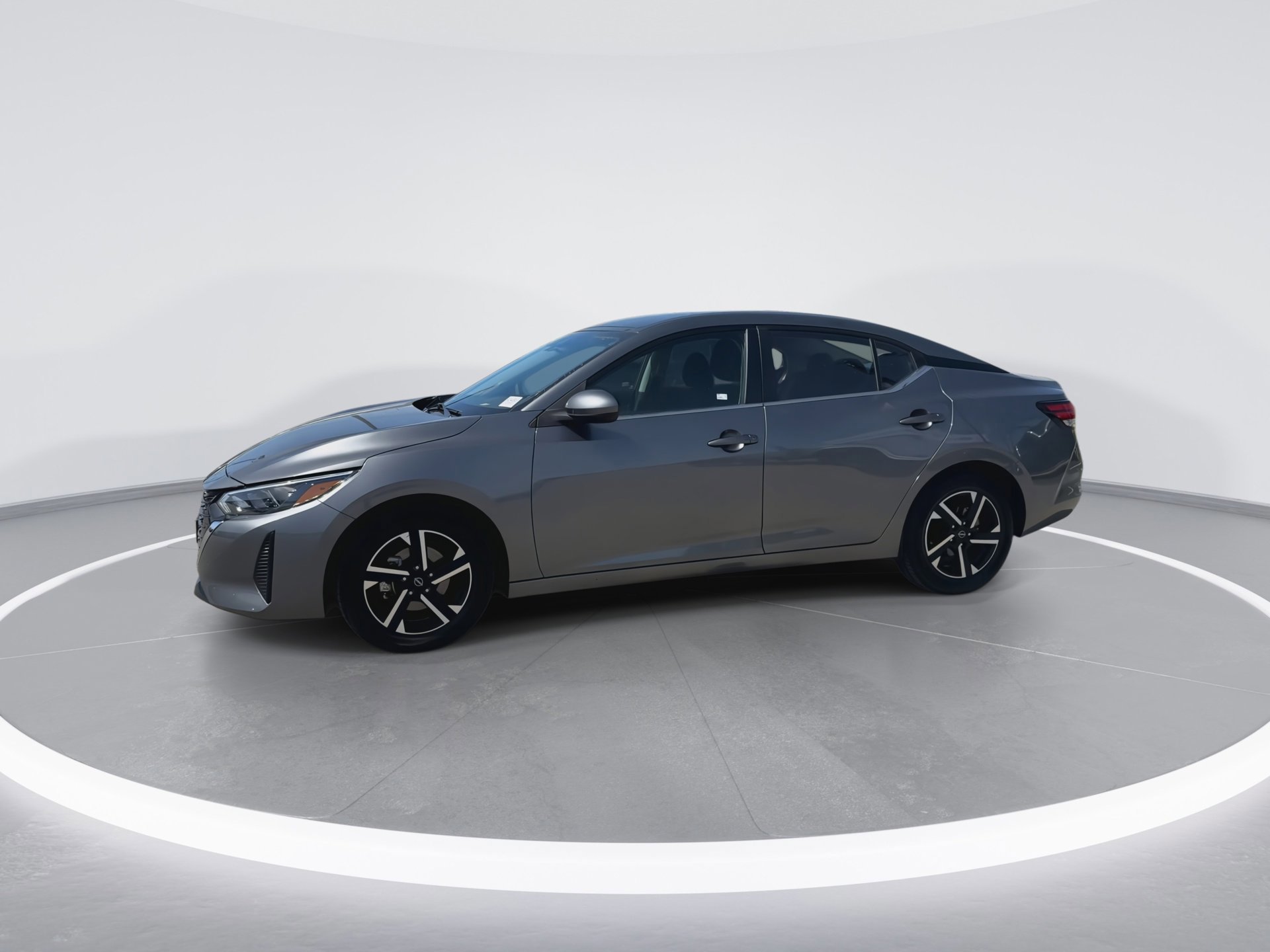 Used 2024 Nissan Sentra SV image 9