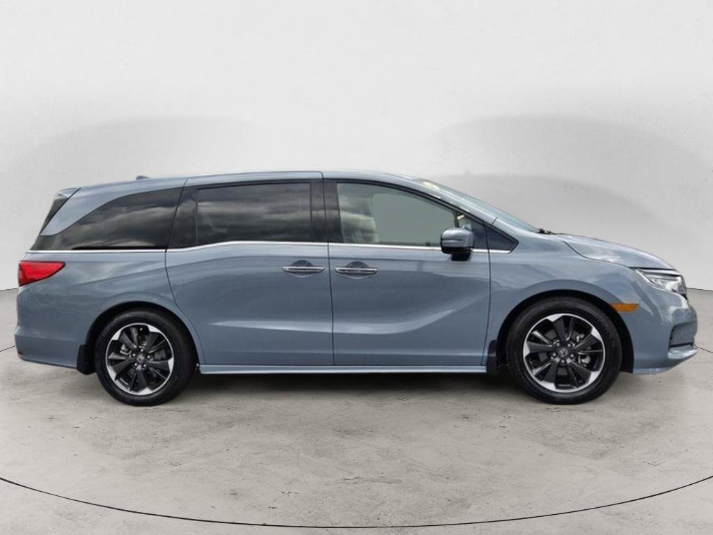 Used 2023 Honda Odyssey Elite image 2
