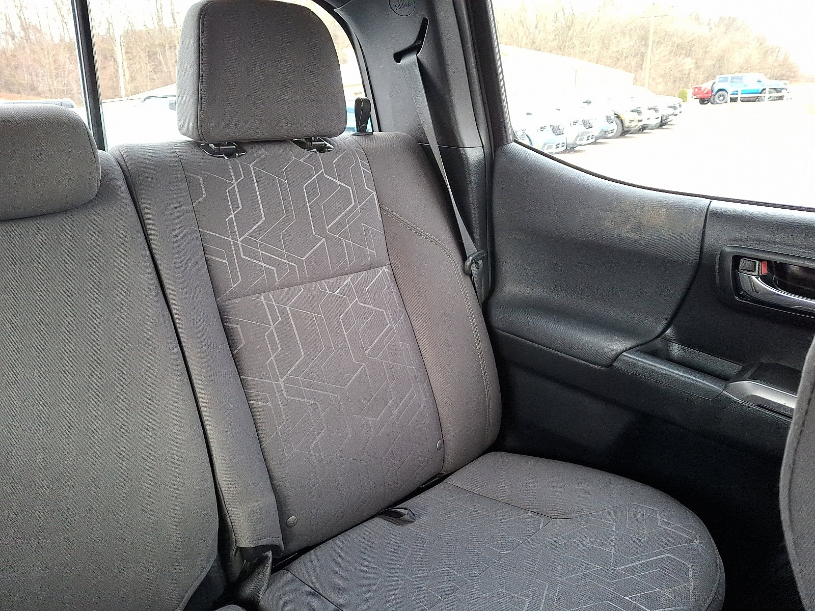 Used 2017 Toyota Tacoma TRD Off-Road image 20