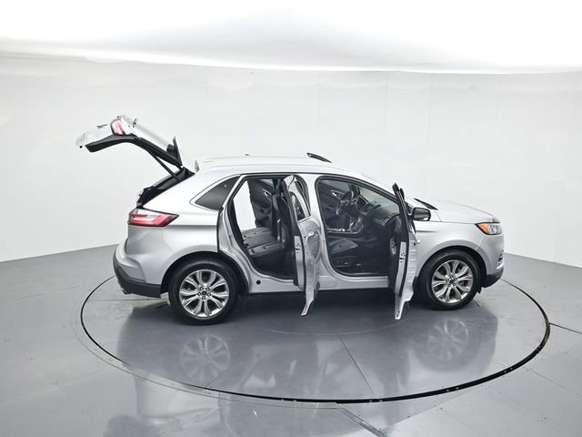 Certified 2019 Ford Edge Titanium image 45