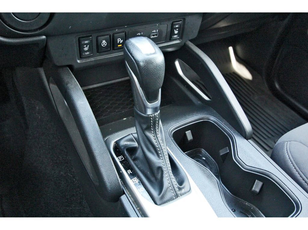Used 2024 Nissan Frontier SV w/ SV Convenience Package image 26