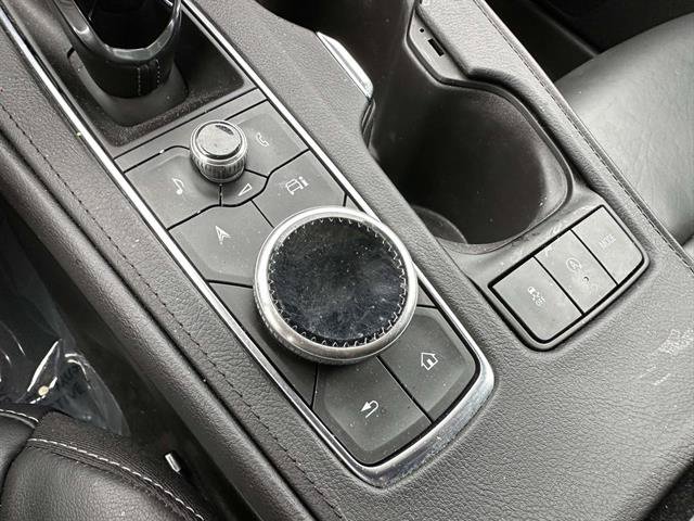 Used 2024 Cadillac XT4 Premium Luxury AWD/4WD image 18
