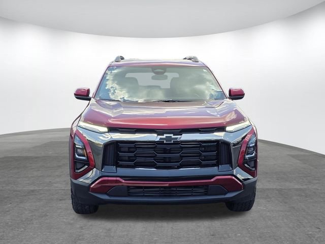 Used 2025 Chevrolet Equinox ACTIV AWD/4WD image 2