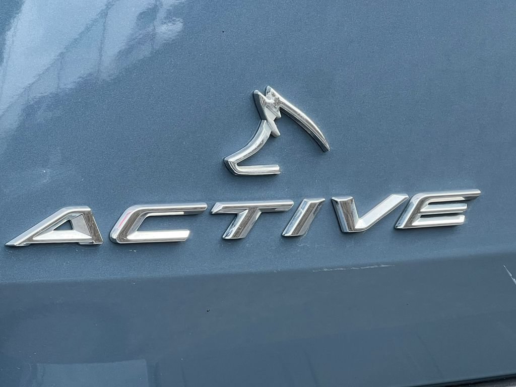Certified 2025 Ford Explorer Active w/ Active Comfort Package AWD/4WD image 2