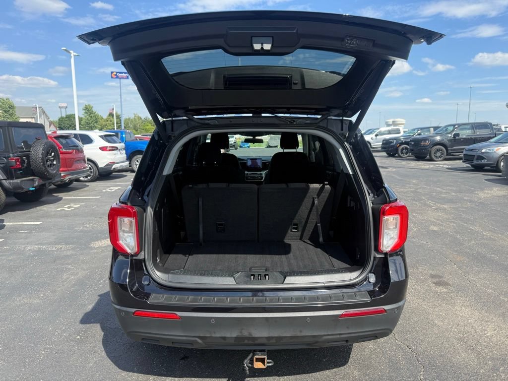 Certified 2021 Ford Explorer XLT RWD image 44