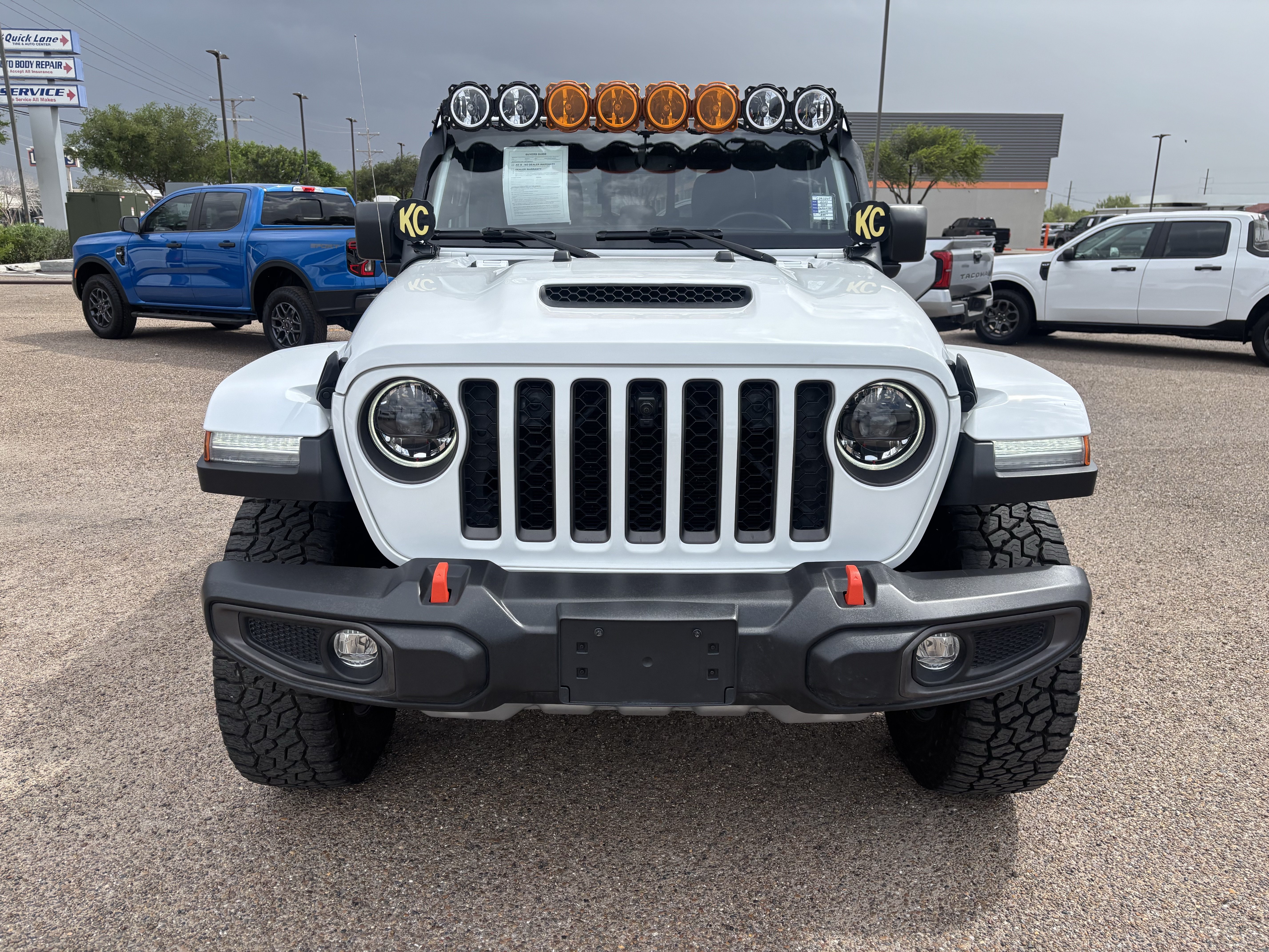 Used 2023 Jeep Gladiator Mojave w/ LED Lighting Group AWD/4WD image 6