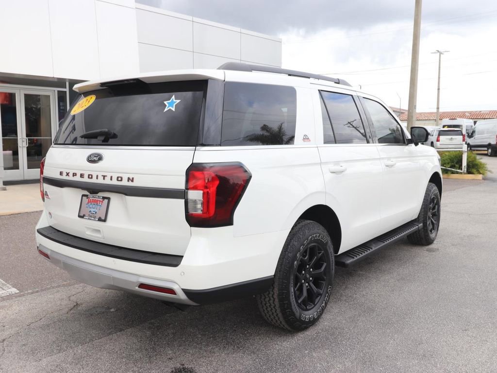 Certified 2023 Ford Expedition Timberline image 5