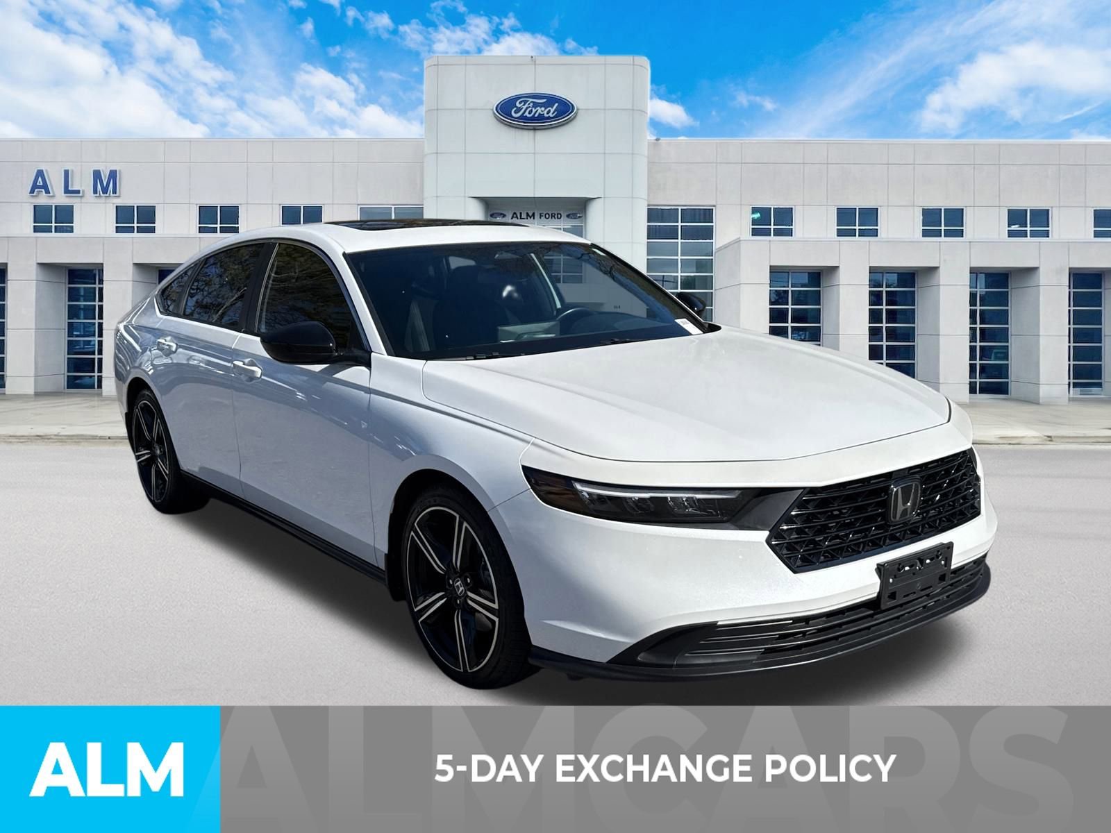 Used 2023 Honda Accord Sport image 4