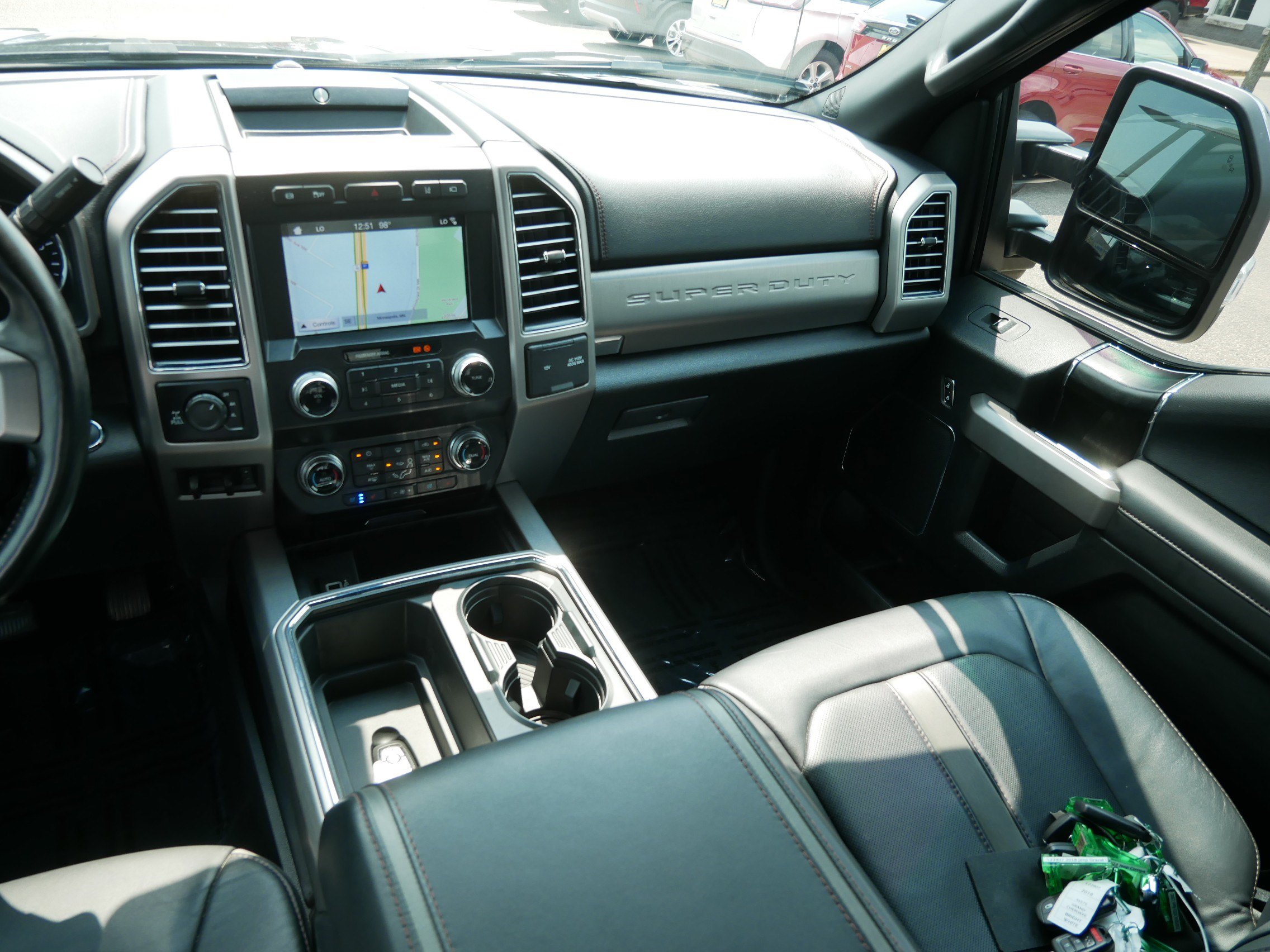 Certified 2019 Ford F350 Platinum w/ Platinum Ultimate Package AWD/4WD image 11