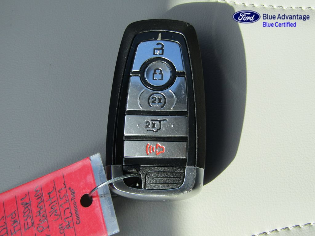 Certified 2025 Ford Escape Platinum w/ Premium Technology Package AWD/4WD image 34