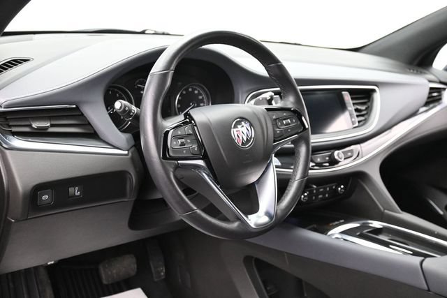 Used 2023 Buick Enclave Essence AWD/4WD image 17