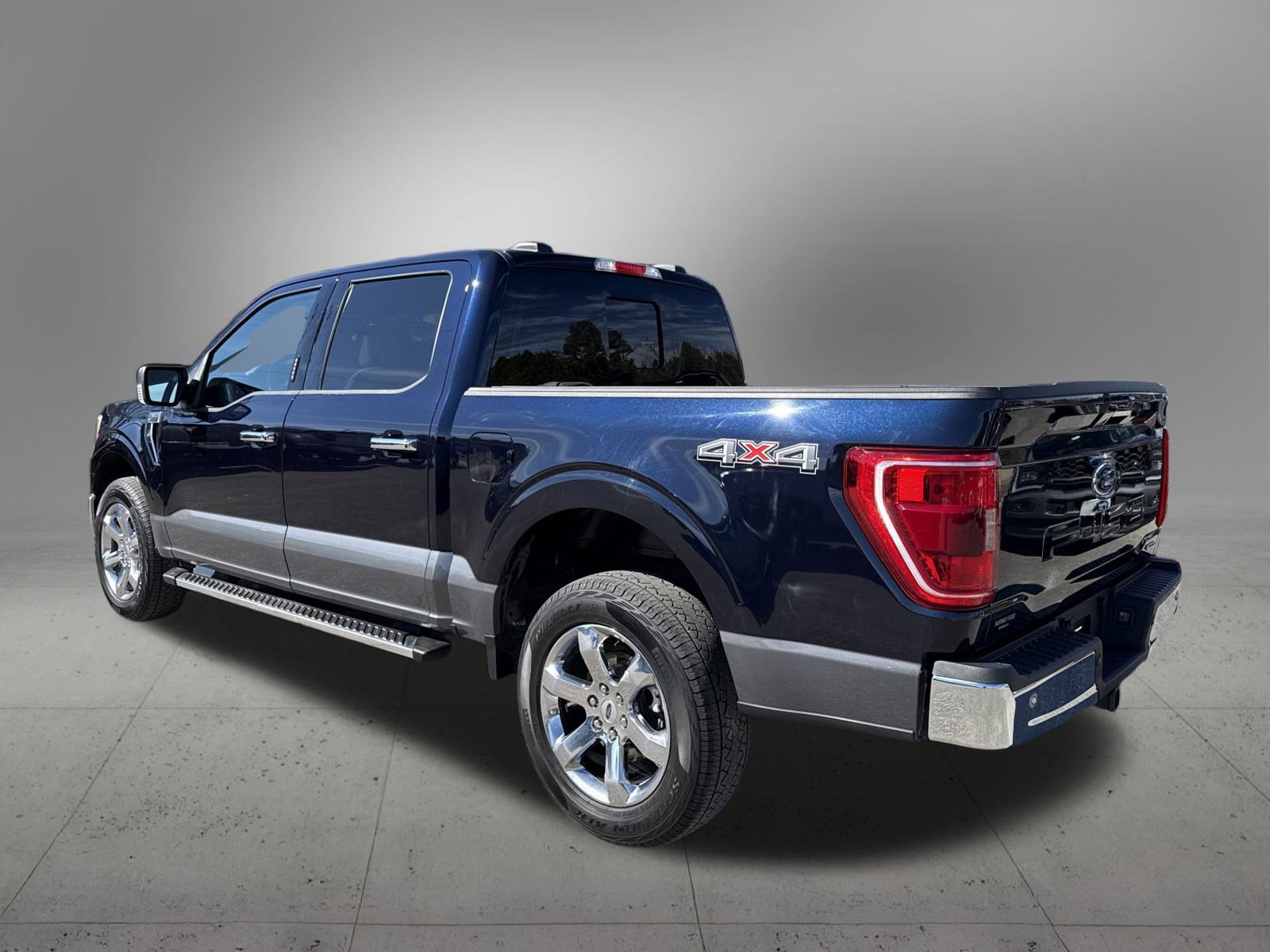 Certified 2022 Ford F150 XLT w/ Equipment Group 302A High image 3