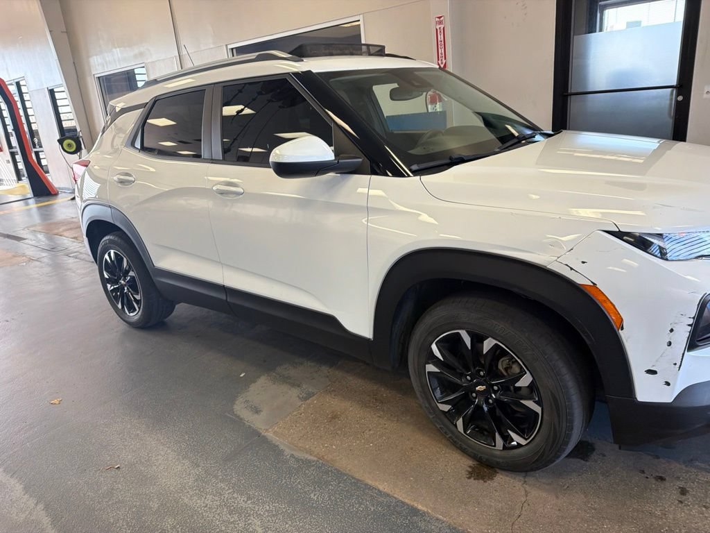 Used 2021 Chevrolet TrailBlazer LT w/ Sun and Liftgate Package