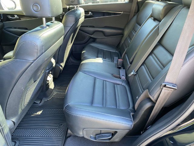 Used 2020 Kia Sorento EX FWD image 6