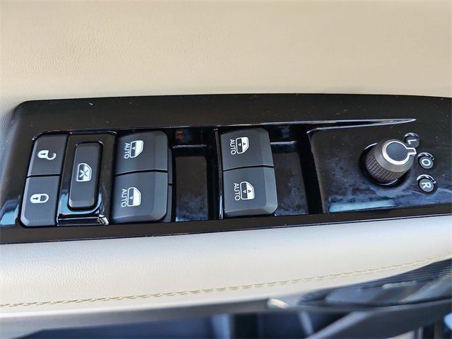 Used 2023 Jeep Wagoneer Series III w/ Premium Group I image 28