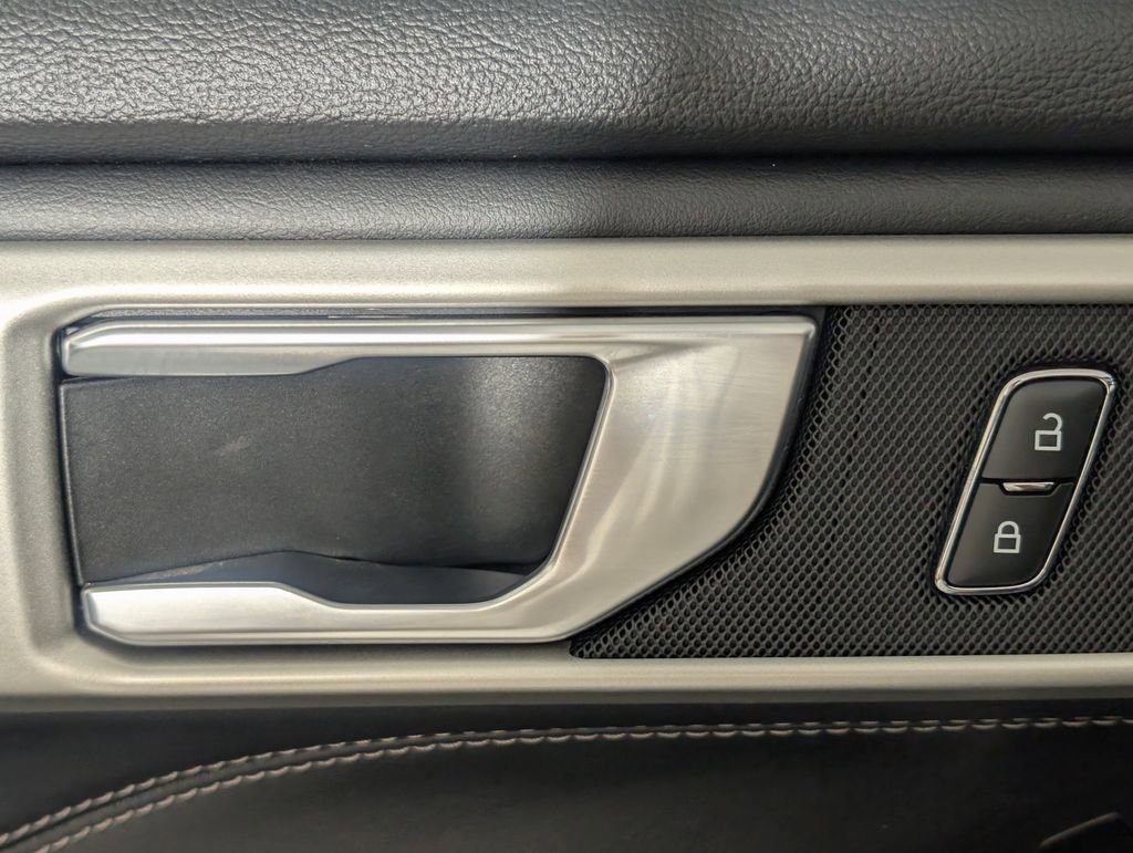 Certified 2022 Ford Explorer XLT RWD image 25