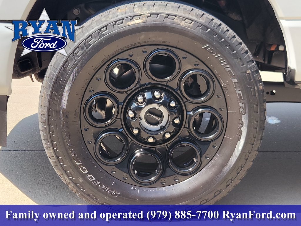 Certified 2025 Ford F250 XLT w/ Black Appearance Package AWD/4WD image 7