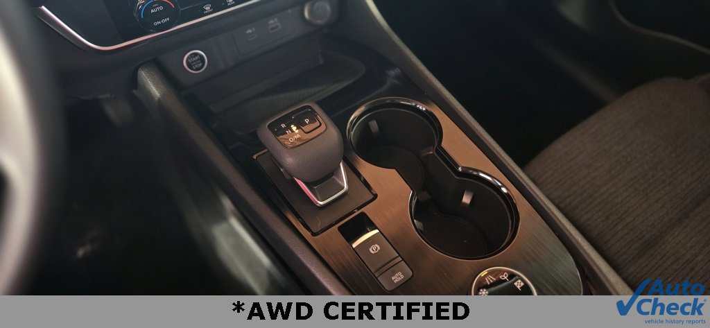 Used 2023 Nissan Rogue SV image 34