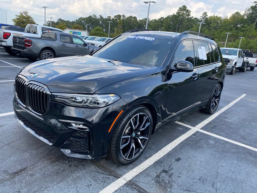 Used 2022 BMW X7 xDrive40i w/ M Sport Package AWD/4WD image 3