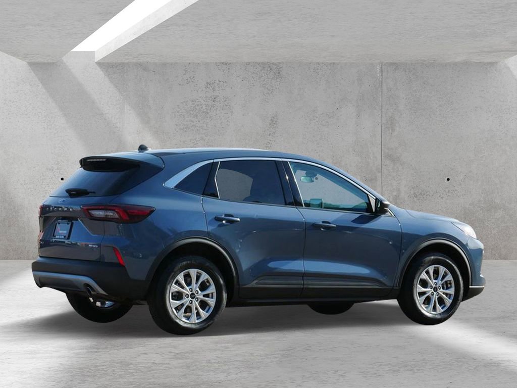 Certified 2023 Ford Escape Active AWD/4WD image 3