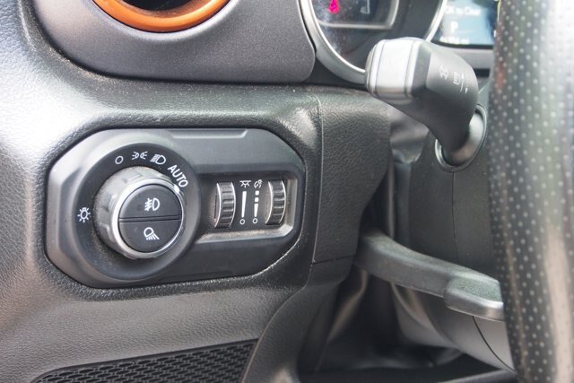 Used 2022 Jeep Gladiator Mojave w/ Cold Weather Group AWD/4WD image 20
