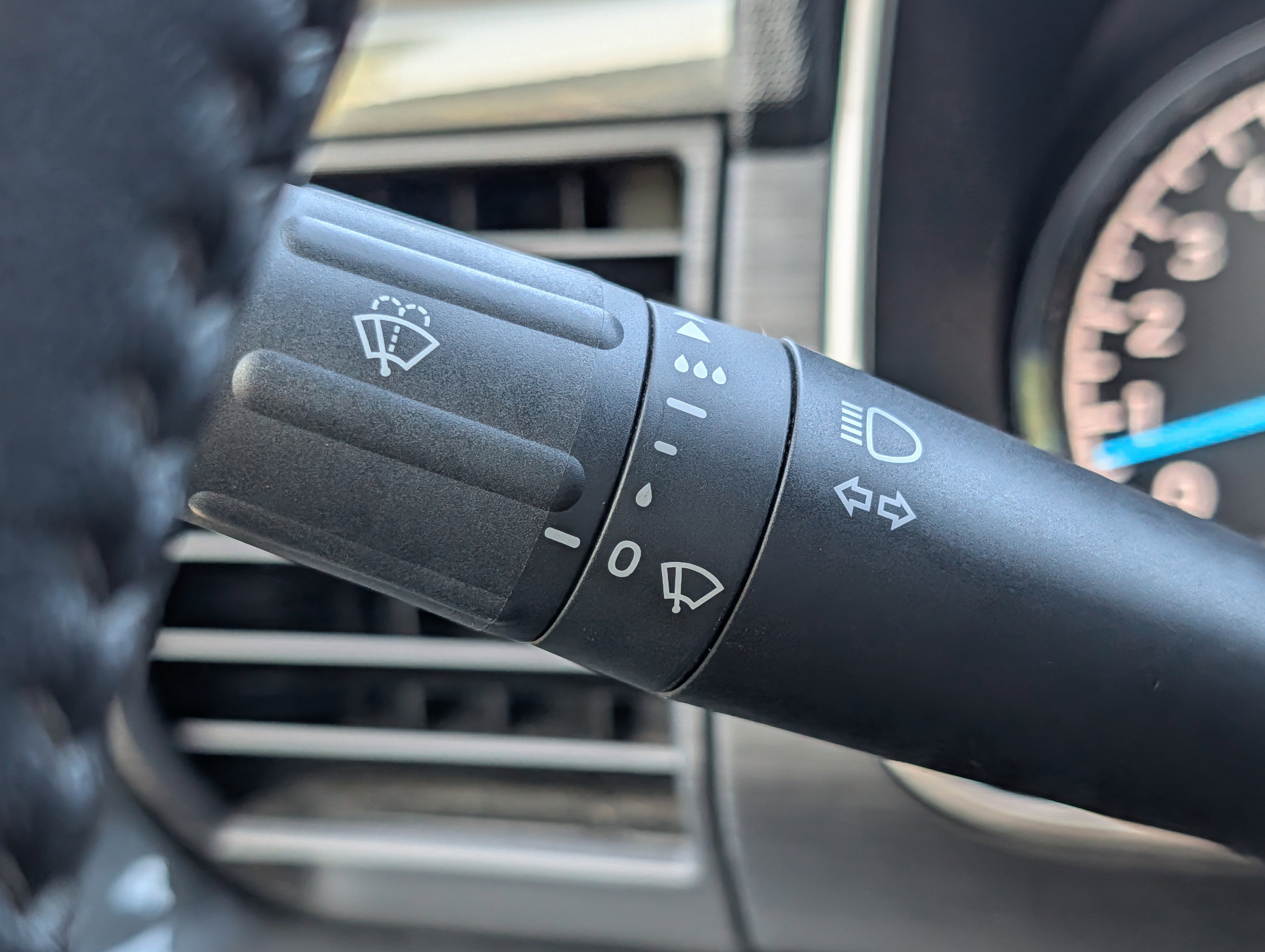 Certified 2022 Ford F150 XLT w/ Equipment Group 302A High image 27