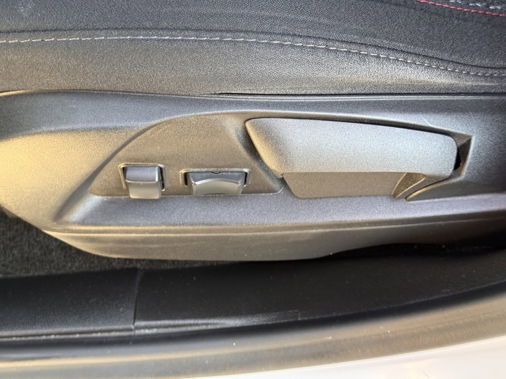 Used 2017 GMC Terrain SLE image 18