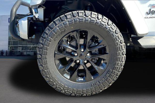 Used 2022 Jeep Gladiator Overland image 35