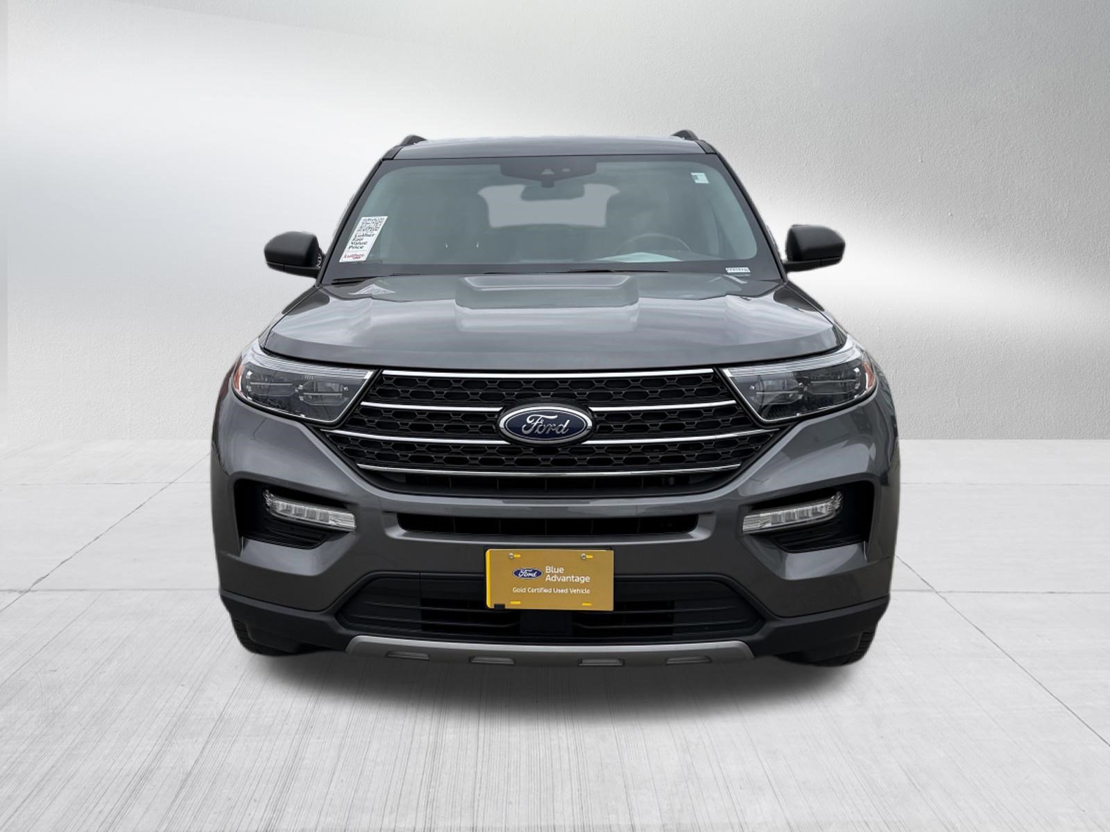 Certified 2023 Ford Explorer XLT w/ Equipment Group 202A AWD/4WD image 2