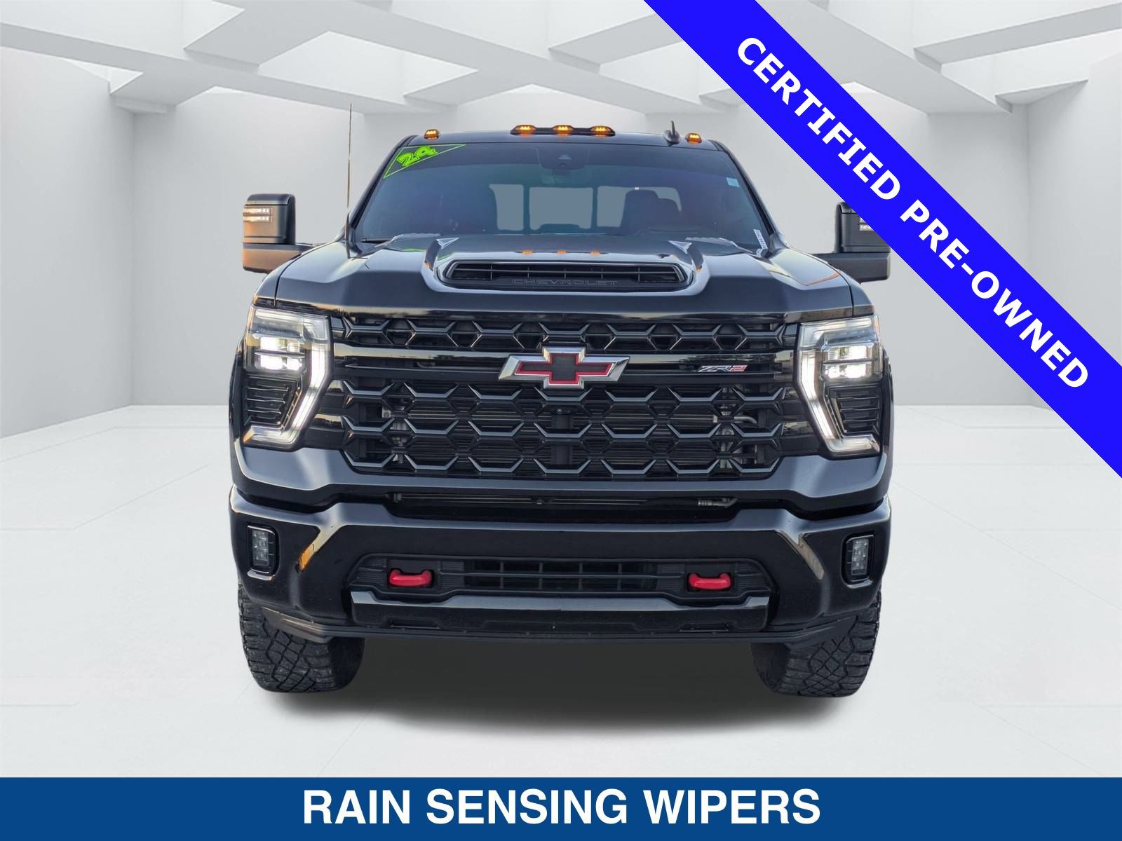 Used 2024 Chevrolet Silverado 2500 ZR2 w/ Technology Package image 8