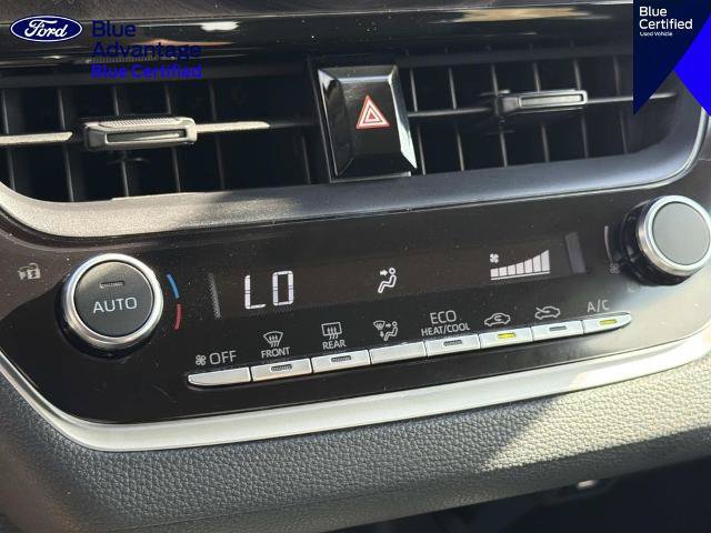Used 2025 Toyota Corolla LE FWD image 27