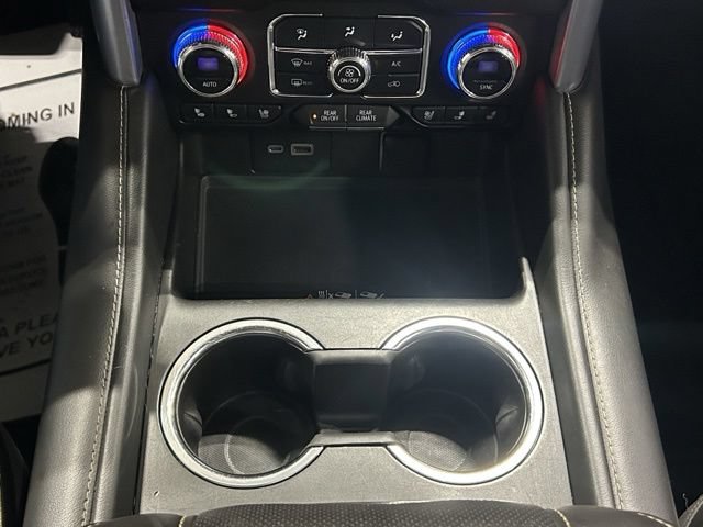 Used 2023 GMC Yukon SLT AWD/4WD image 31