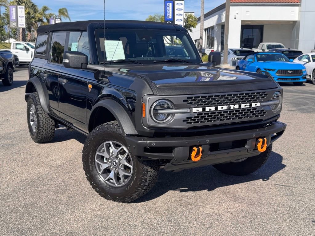 Certified 2023 Ford Bronco Badlands AWD/4WD image 2