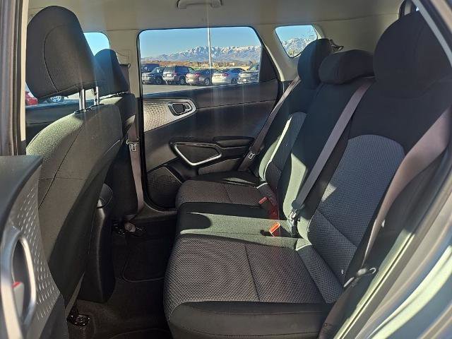 Used 2023 Kia Soul LX w/ LX Technology Package image 23