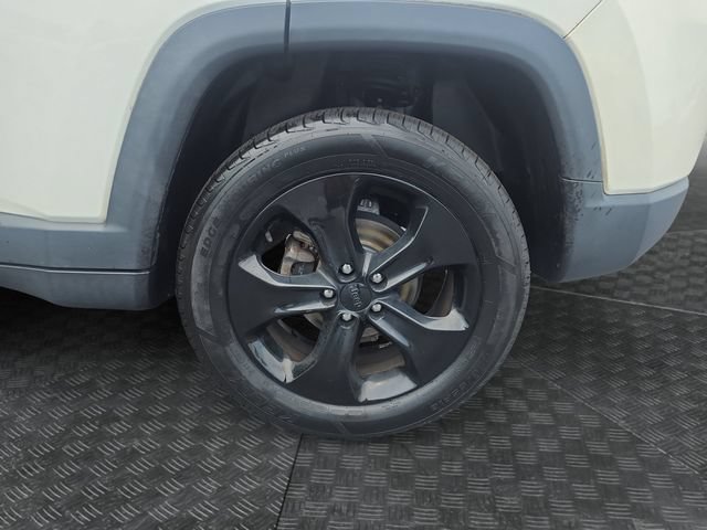 Used 2019 Jeep Compass Latitude AWD/4WD image 16