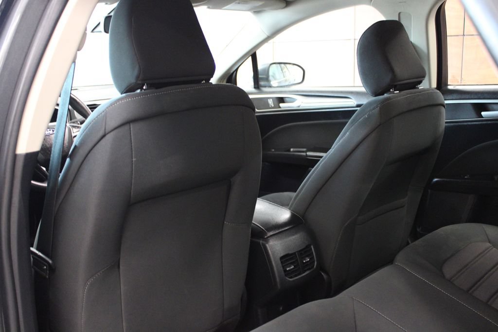Certified 2020 Ford Fusion SE FWD image 30