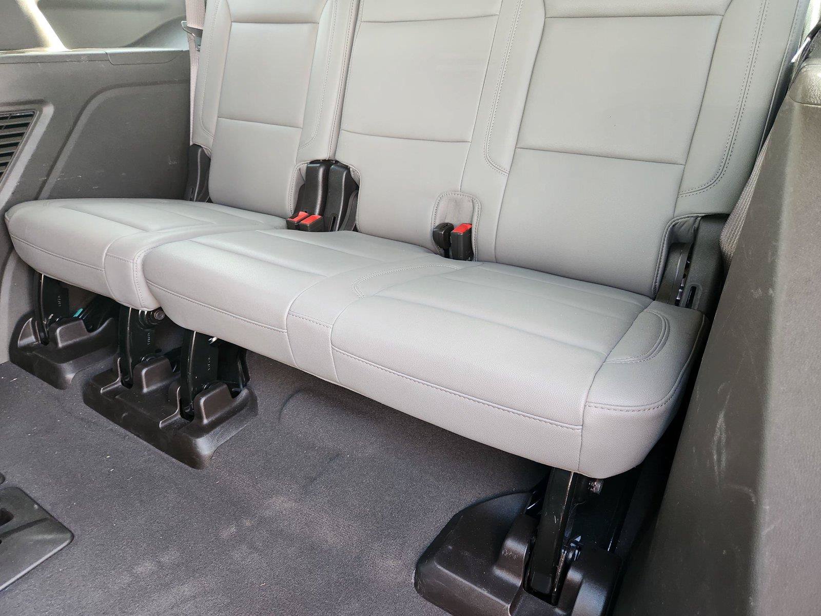 Used 2025 Chevrolet Tahoe LT RWD image 32