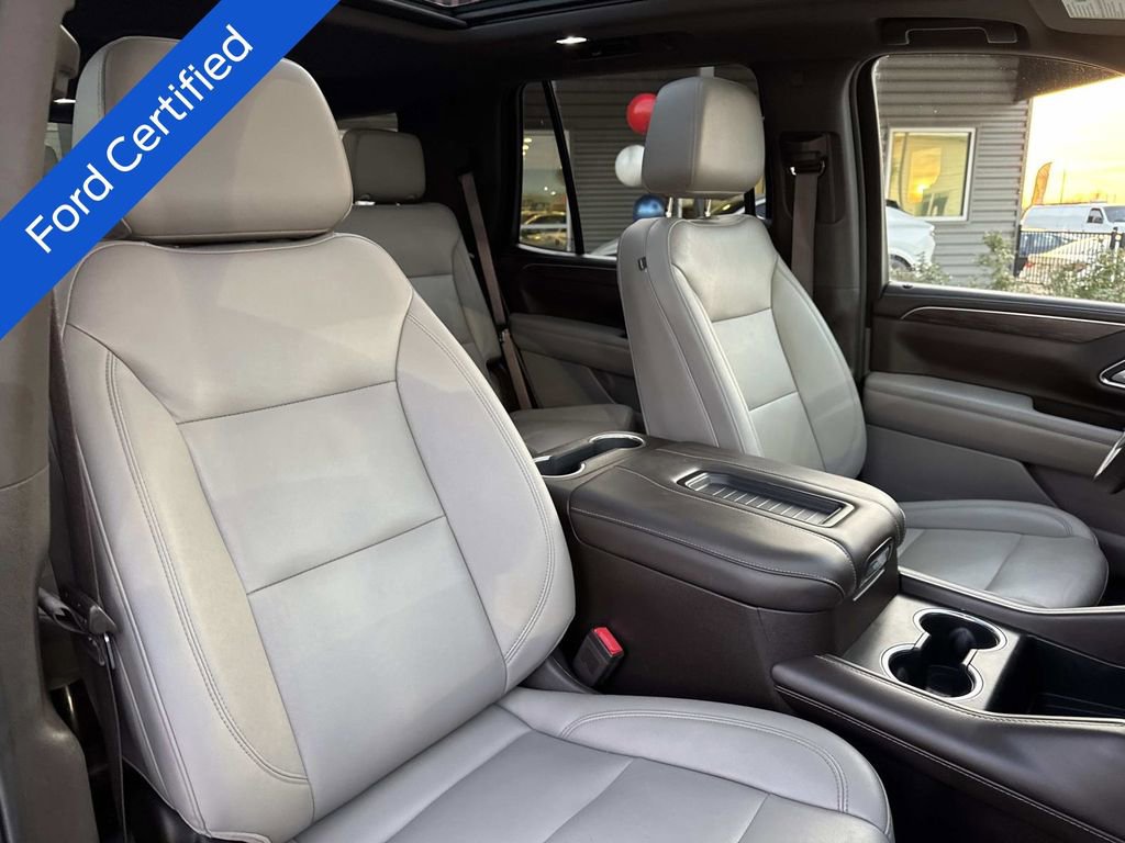 Used 2022 Chevrolet Tahoe Z71 w/ Luxury Package image 12