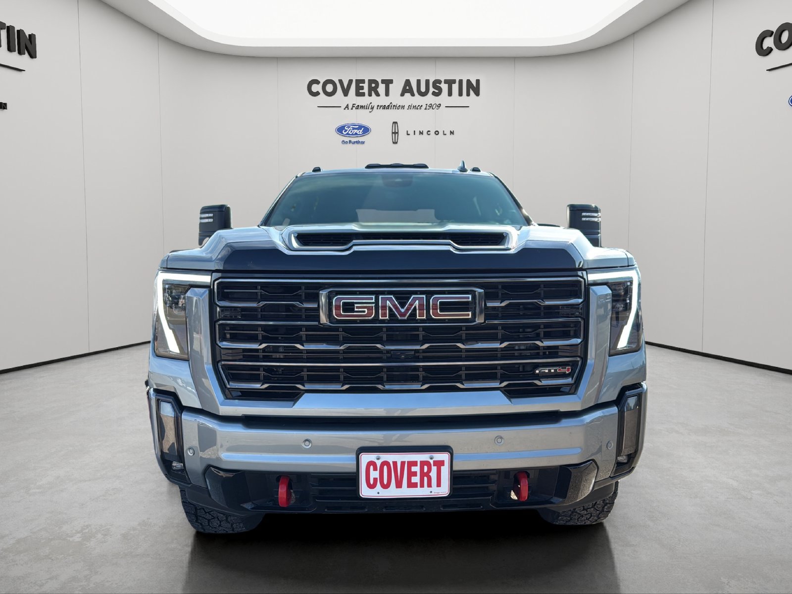 Used 2024 GMC Sierra 2500 AT4 w/ AT4 Premium Plus Package AWD/4WD image 8