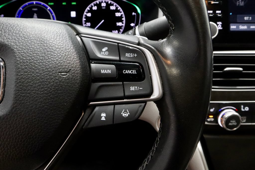 Used 2020 Honda Accord Touring image 28