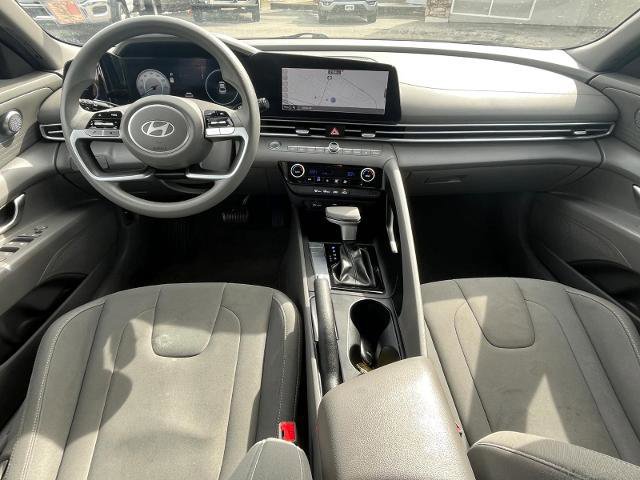 Used 2024 Hyundai Elantra SEL image 6