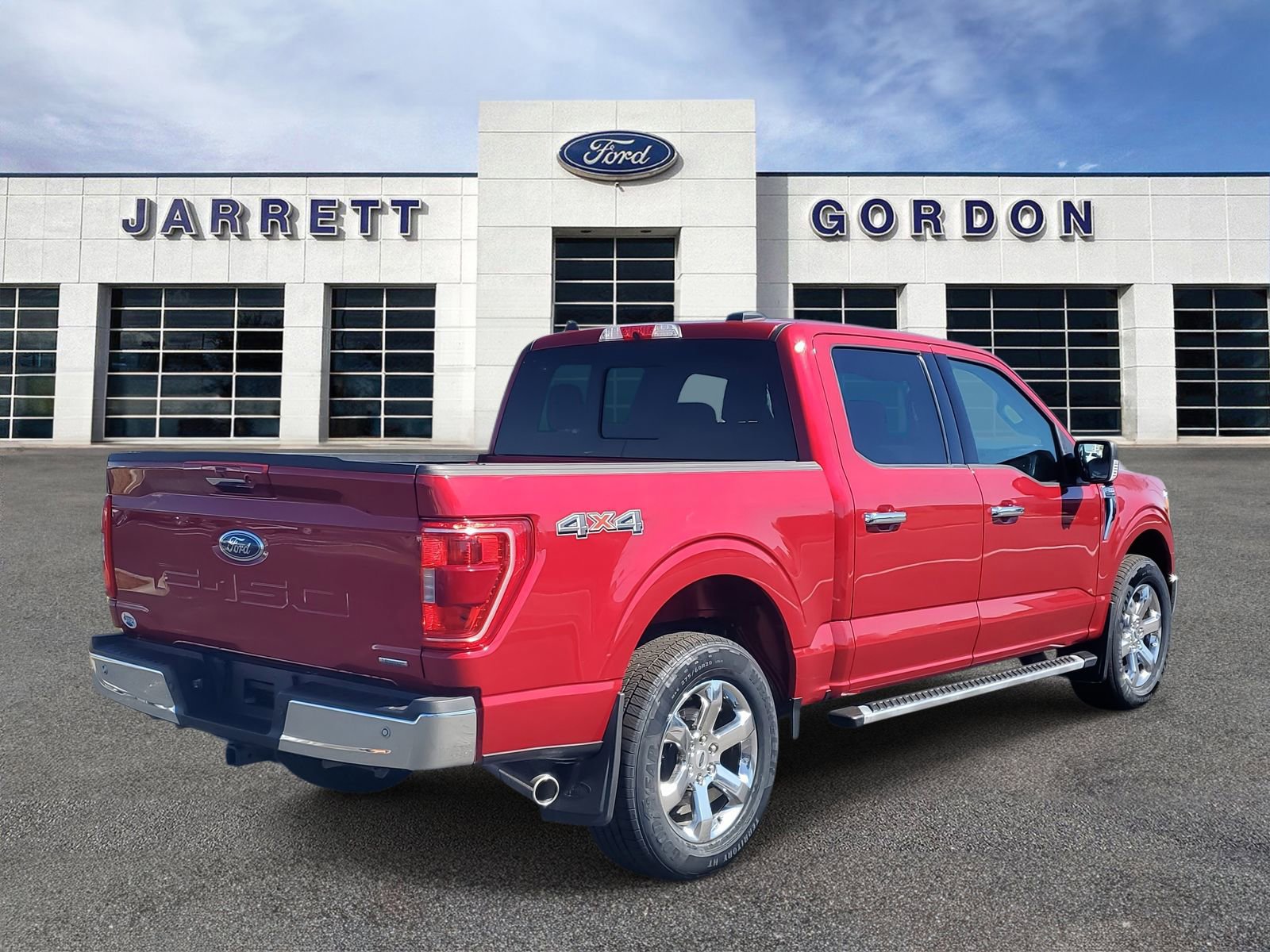 Certified 2022 Ford F150 XLT w/ Equipment Group 302A High image 3