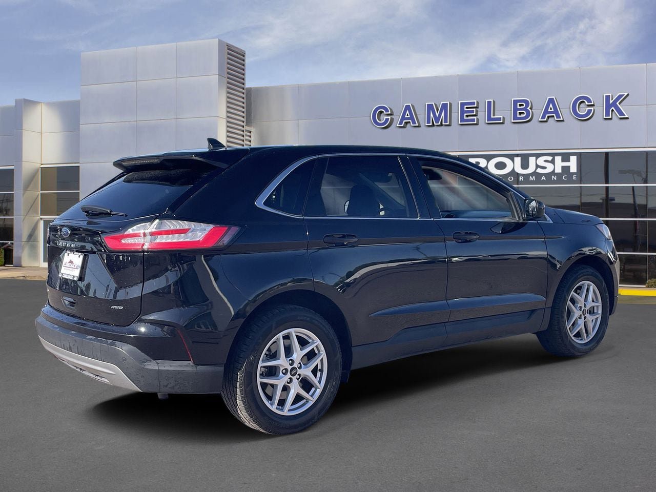 Certified 2024 Ford Edge SEL AWD/4WD image 6