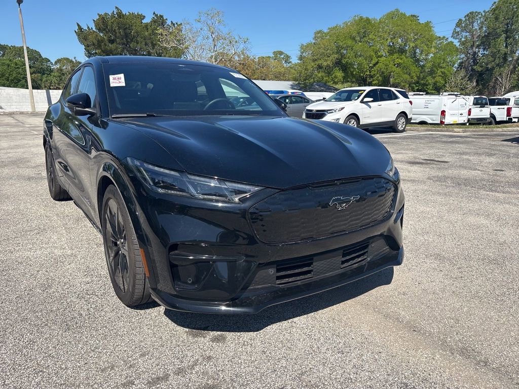 Certified 2025 Ford Mustang Mach-E GT image 2