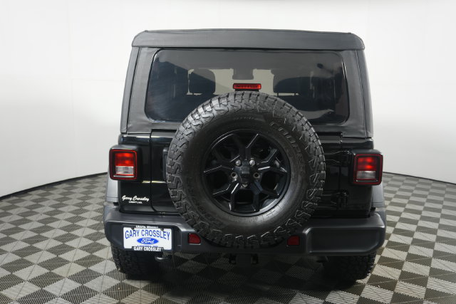 Used 2025 Jeep Wrangler Sport AWD/4WD image 4