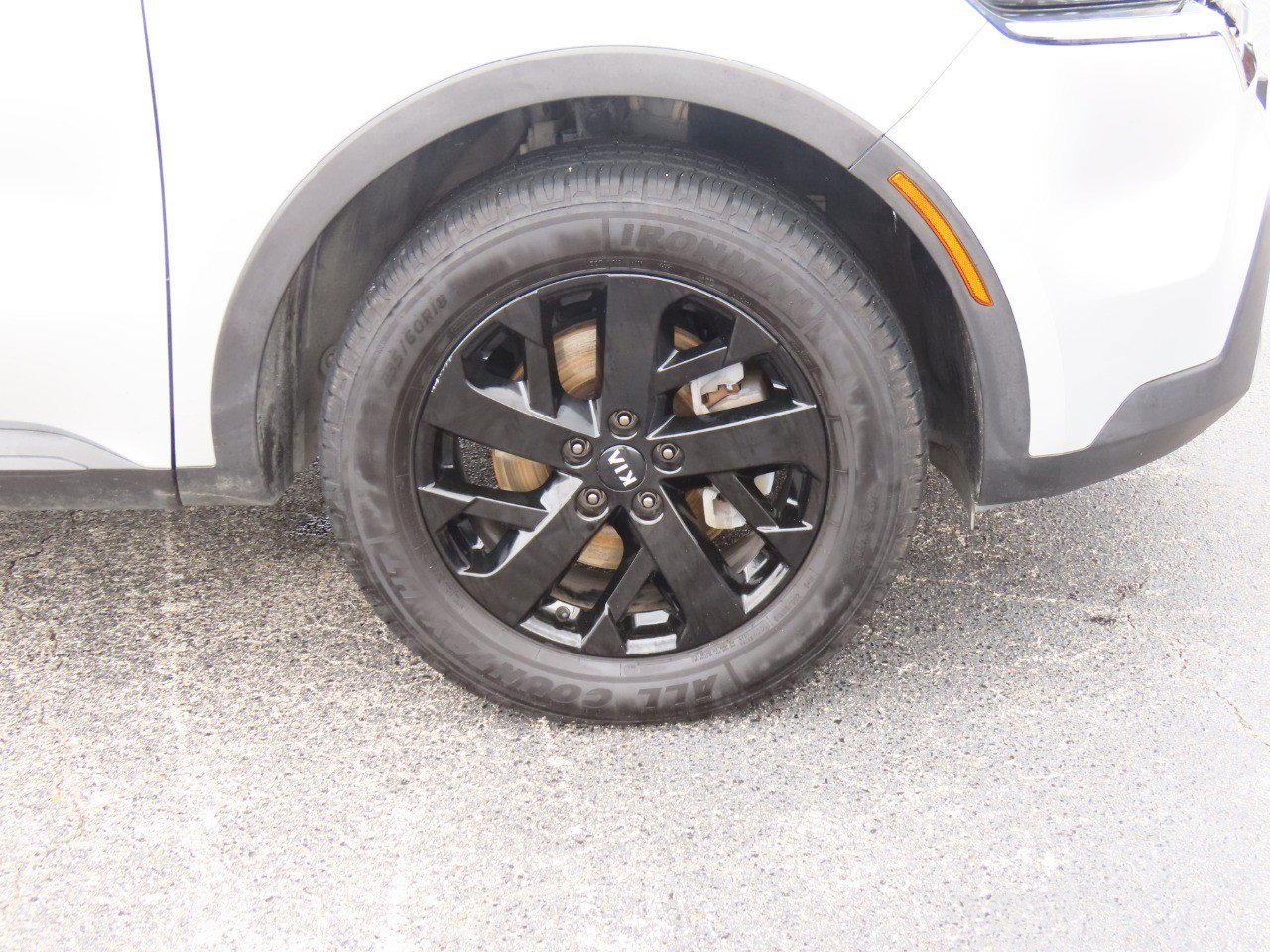 Used 2021 Kia Sorento S image 9