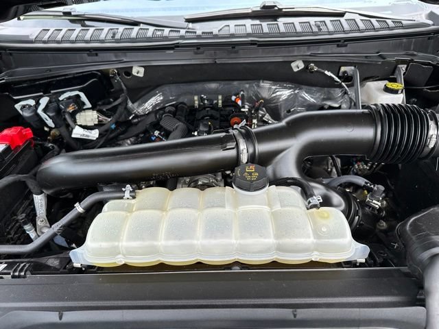 Certified 2025 Ford Expedition Max Active AWD/4WD image 9