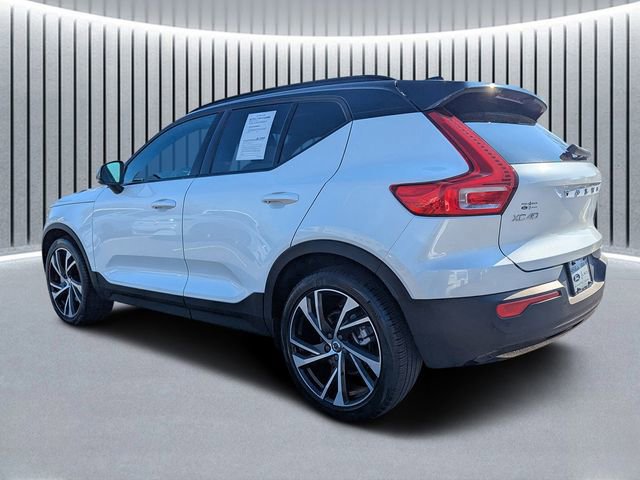 Used 2021 Volvo XC40 T5 R-Design w/ Protection Package Premier image 2